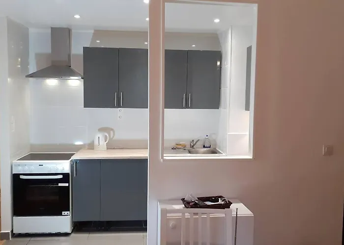 Spacieux T4 Plein Centre La Coupole Nîmes