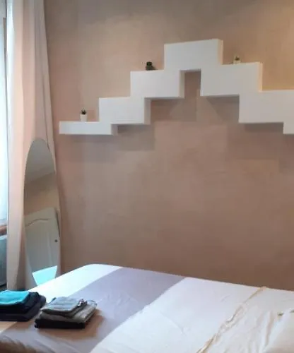 Spacieux T4 Plein Centre La Coupole Nîmes