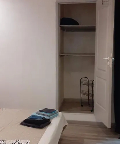 Spacieux T4 Plein Centre La Coupole Nîmes